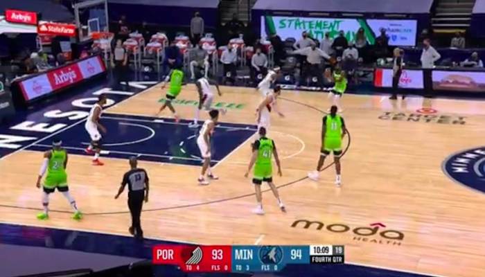 Jaylen Nowell went 7-of-8 from three in Minnesota's win on Thursday. This is how much space Carmelo Anthony gave him to shoot.